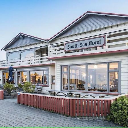 South Sea Hotel - Stewart Island Half-moon Bay Bagian luar foto