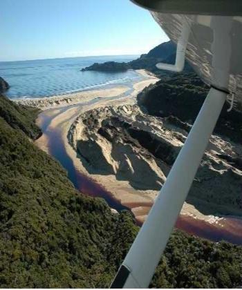 South Sea Hotel - Stewart Island Half-moon Bay Bagian luar foto